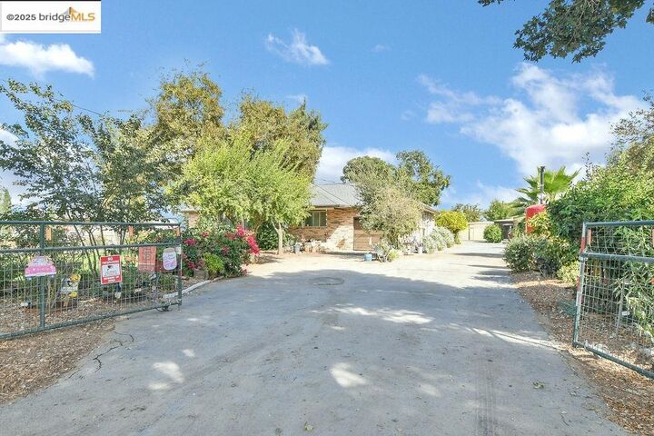Property Photo:  1790 Green Acres Ln  CA 94513 