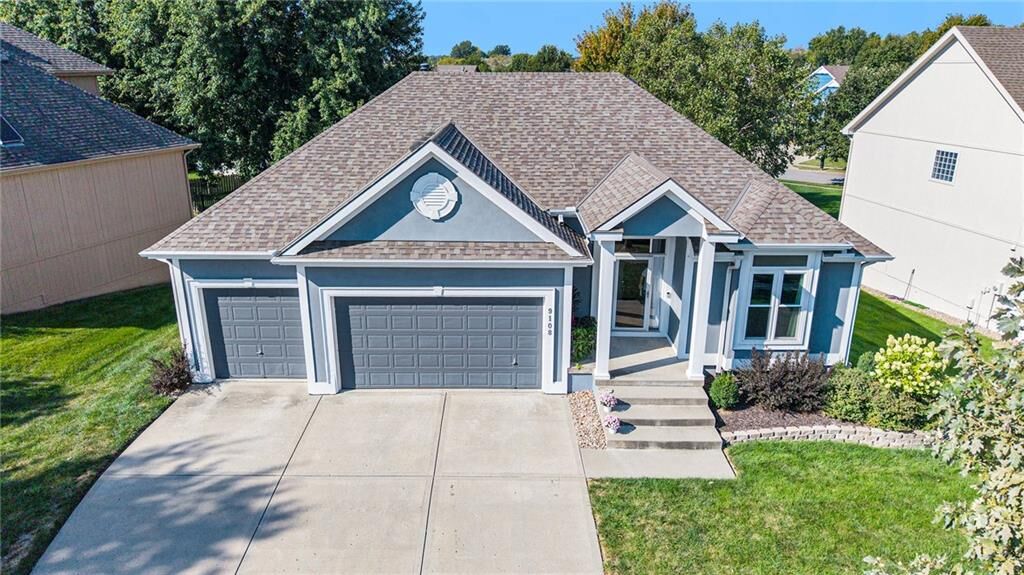 Property Photo:  9108 N Bellefontaine Avenue  MO 64156 