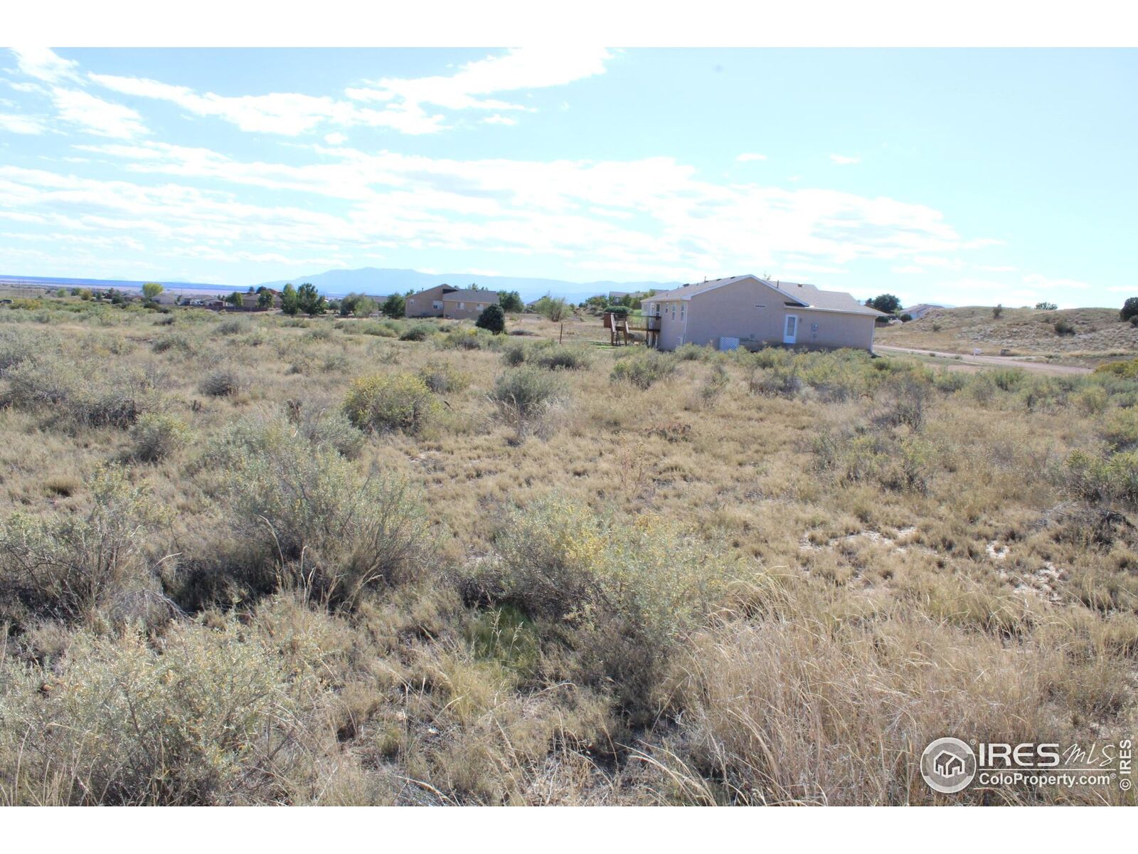 Property Photo:  556 S Chimazo Dr S  CO 81001 