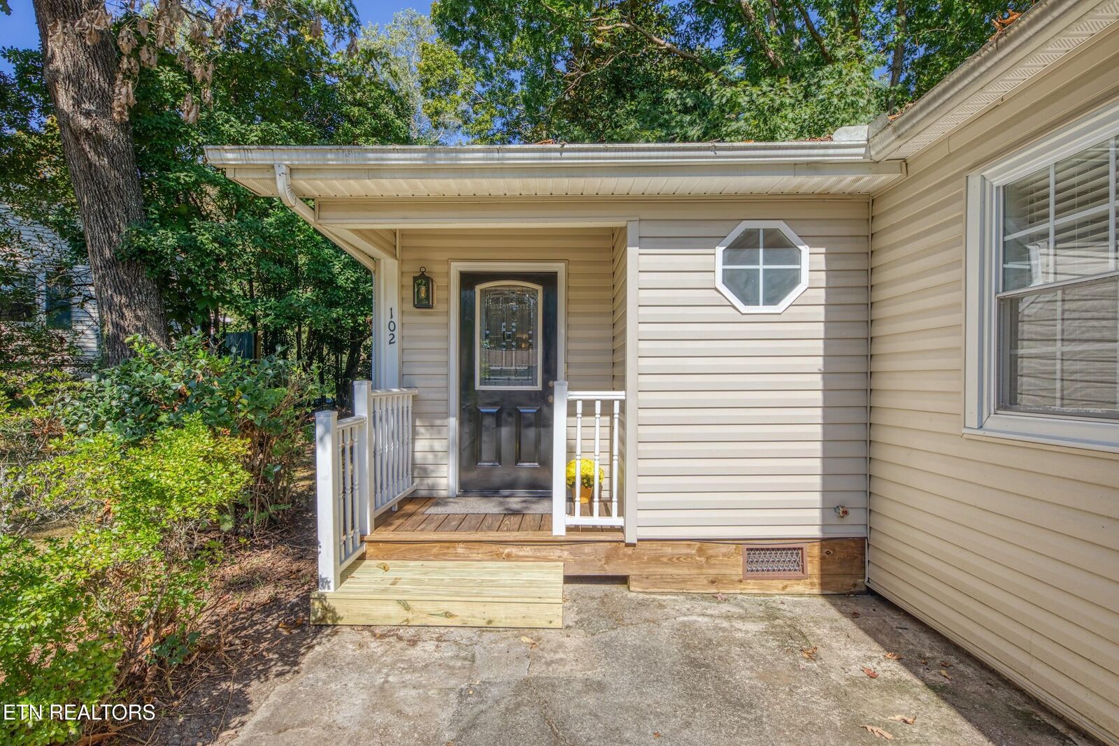 Property Photo:  102 Decatur Rd  TN 37830 
