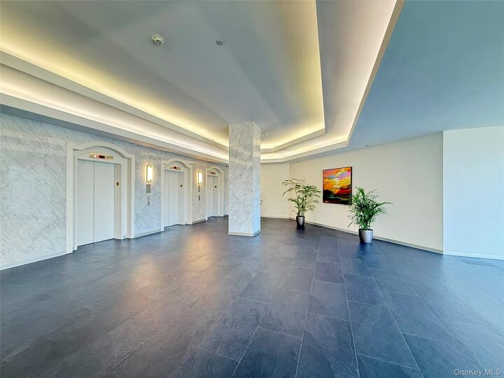 Property Photo:  4 Martine Avenue 203  NY 10606