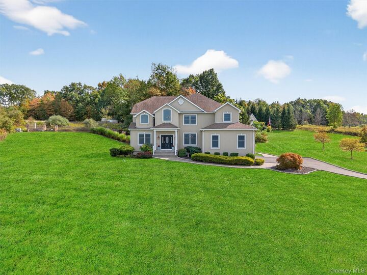 Property Photo:  11 Dorian Way  NY 10916 