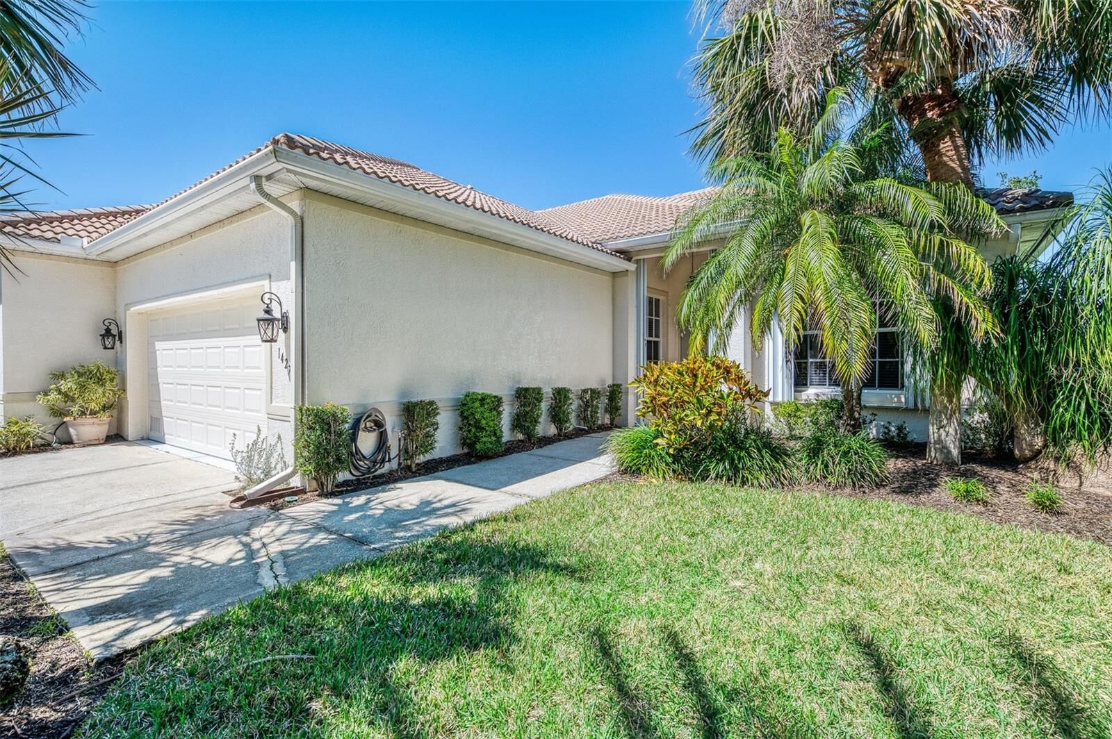 Property Photo:  14270 Reserve Court  FL 33953 