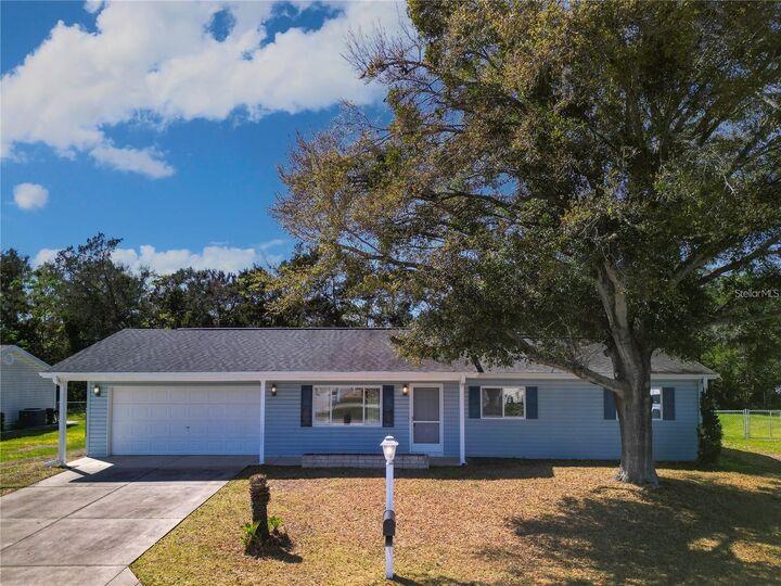 Property Photo:  10677 SE 174th Loop  FL 34491