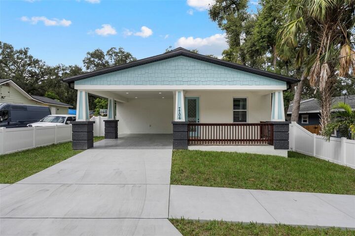Property Photo:  7706 N Arden Avenue  FL 33604
