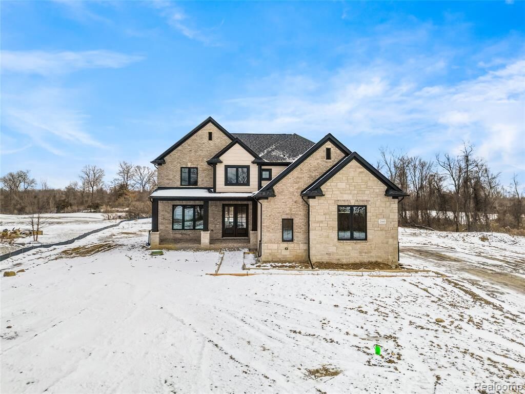 Property Photo:  2163 Heidi Drive  MI 48370 