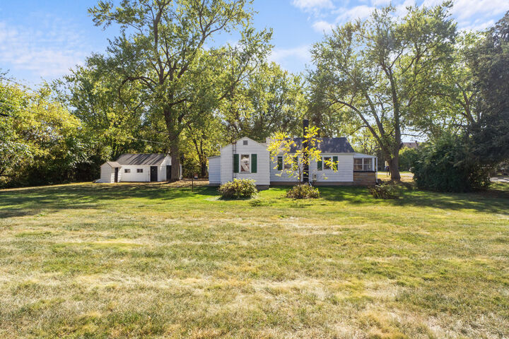 Property Photo: 407 Potter Street MI 49233