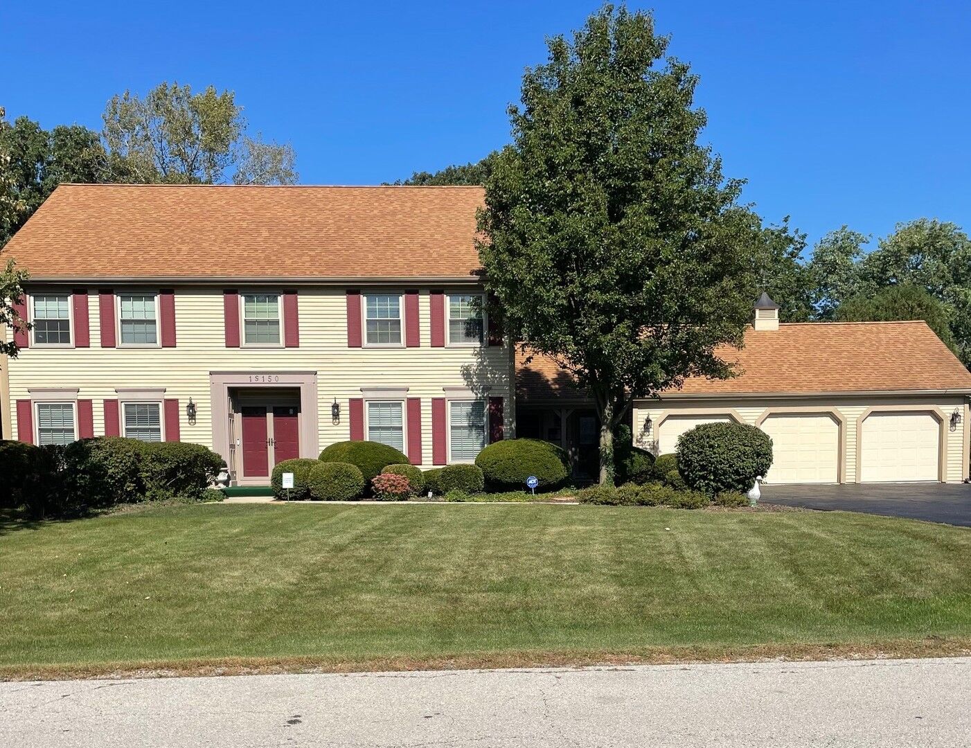 Property Photo: 1S150 Cantigny Drive IL 60190