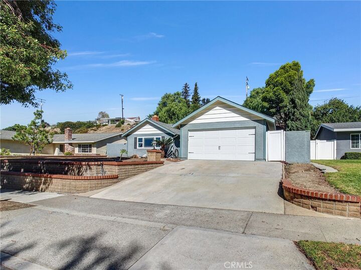 Property Photo:  351 Glenoaks  CA 92821 