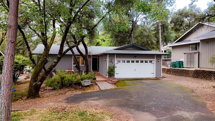 Property Photo:  11219 Bobolink Way  CA 95602 