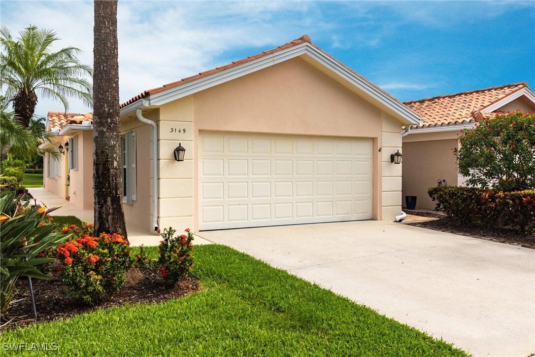 Property Photo:  3149 Andorra Court  FL 34109 