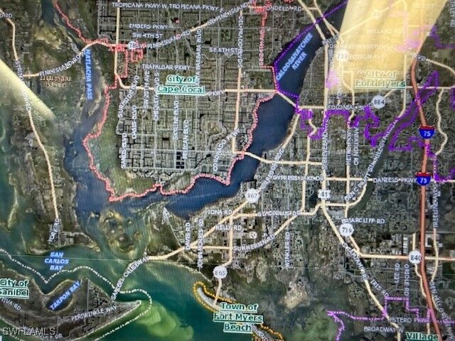 Property Photo:  1771 W Court Place  FL 33920 