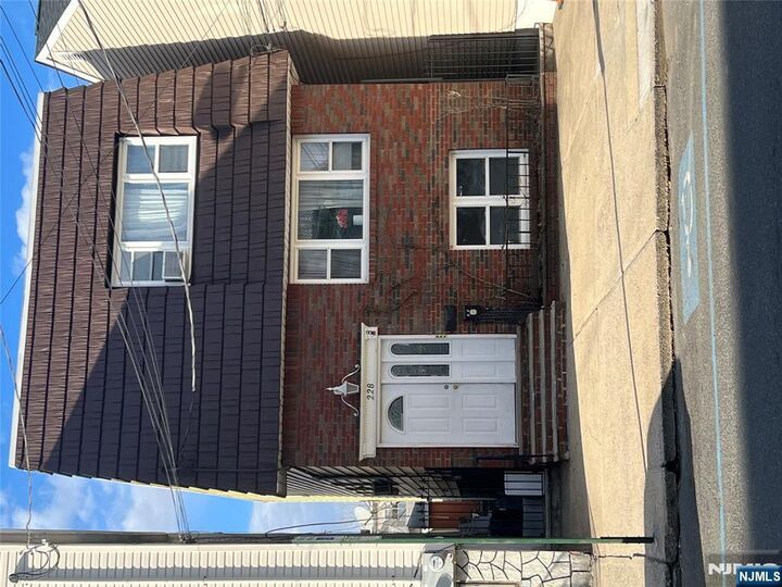 228 Hamilton Street  Harrison NJ 07029 photo
