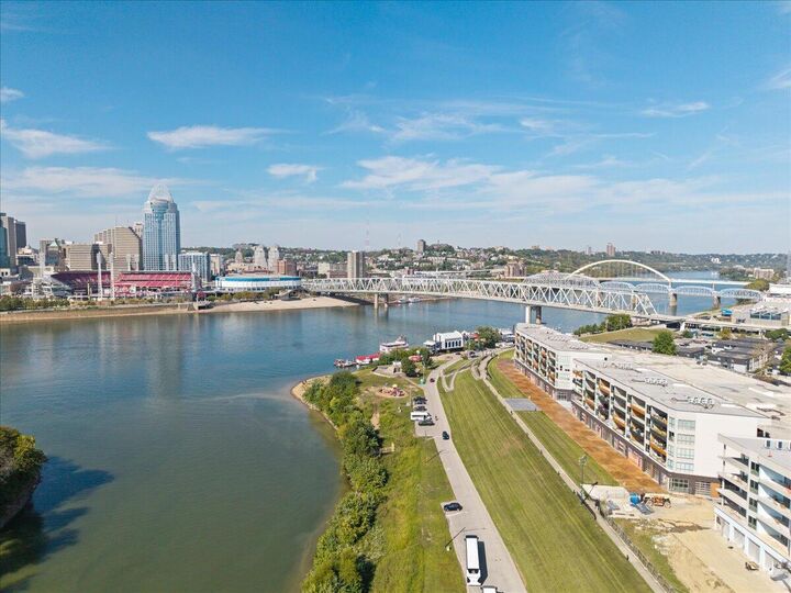 Property Photo: 600 Ovation Way KY 41071