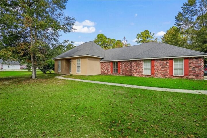 Property Photo: 30223 East Street LA 70445