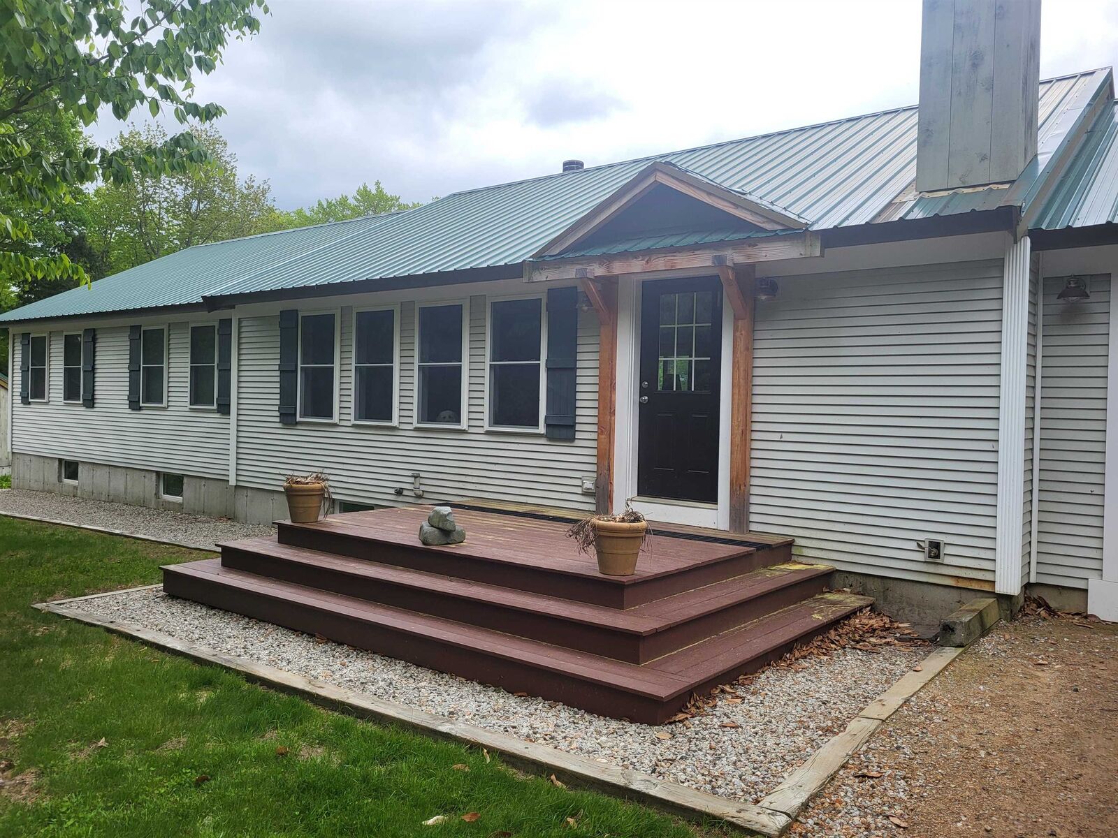 Property Photo:  41 Middle Ledge Rd Road  NH 03838 