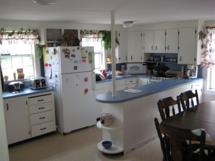 Property Photo:  50 Elm Street  NH 03055 