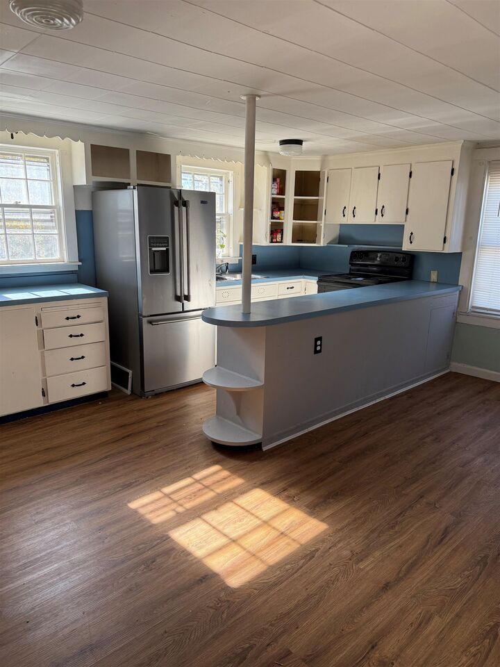 Property Photo: 50 Elm Street NH 03055