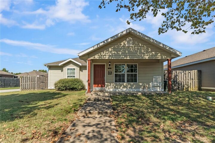 Property Photo:  4426 W Sweetgum Lane  AR 72704 