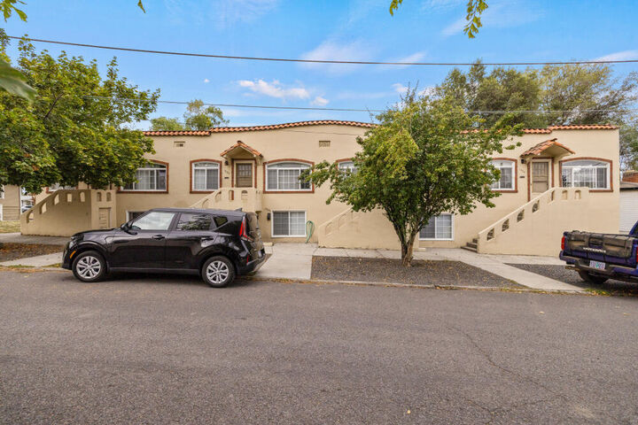 Property Photo:  1928 Erie Street  OR 97601 
