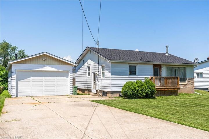 Property Photo:  13 West Avenue  ON L8E 5L5 