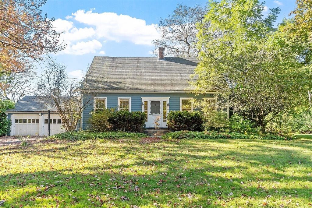 Property Photo:  44 Wildwood Ave  MA 01301 