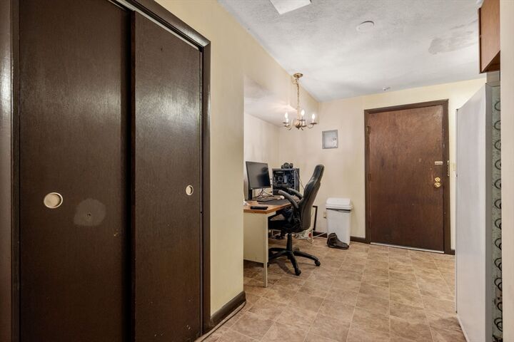 Property Photo: 624 Boston Post Rd E 7 MA 01752