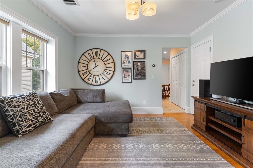 Property Photo:  15 Banks St 4  MA 02451 