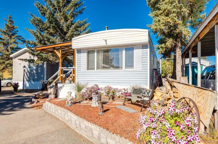 Property Photo:  3223 83 Street NW 431  AB T2B 5P2 