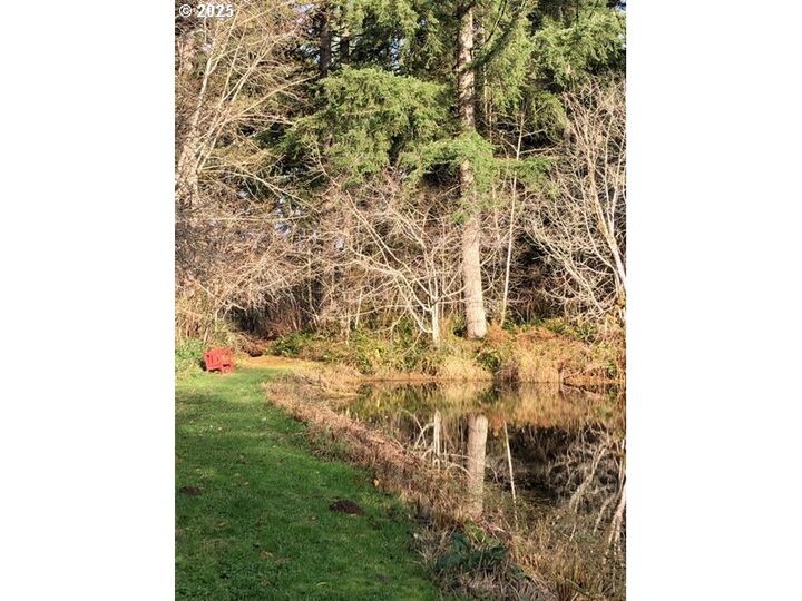 Property Photo:  17719 NE Manning Cir  WA 98601 