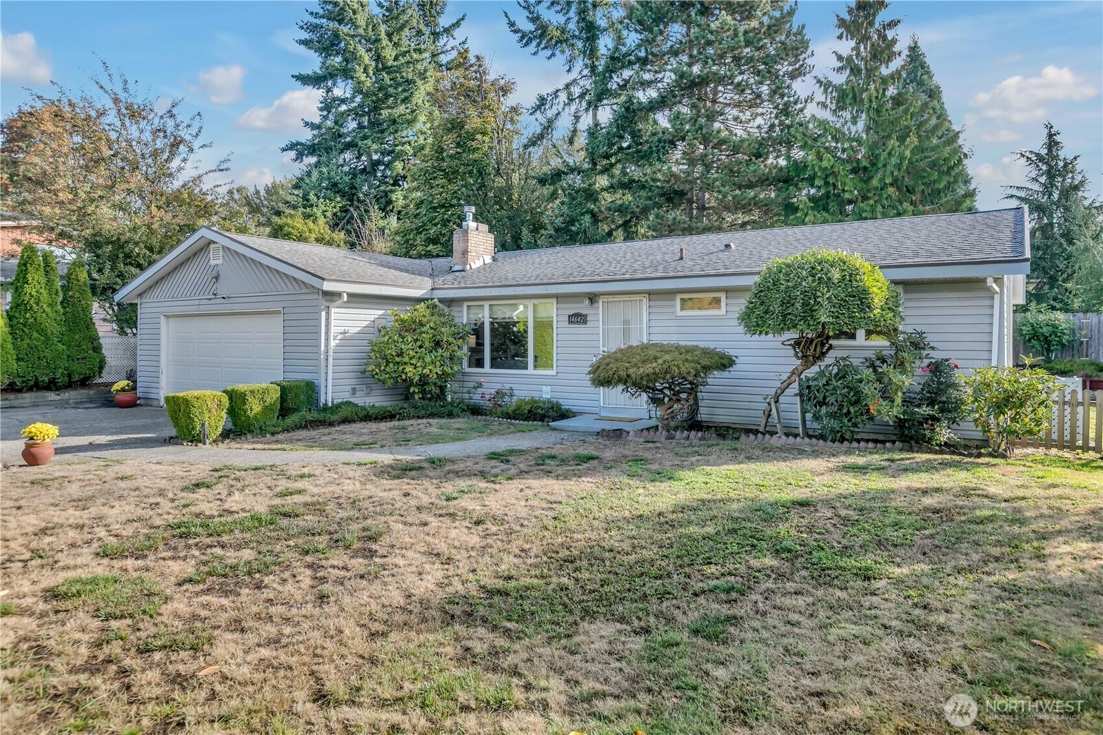 Property Photo:  14642  42nd Avenue S  WA 98168 