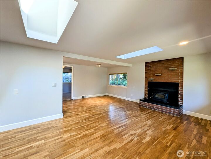 Property Photo:  5715  186th Place SW  WA 98037 