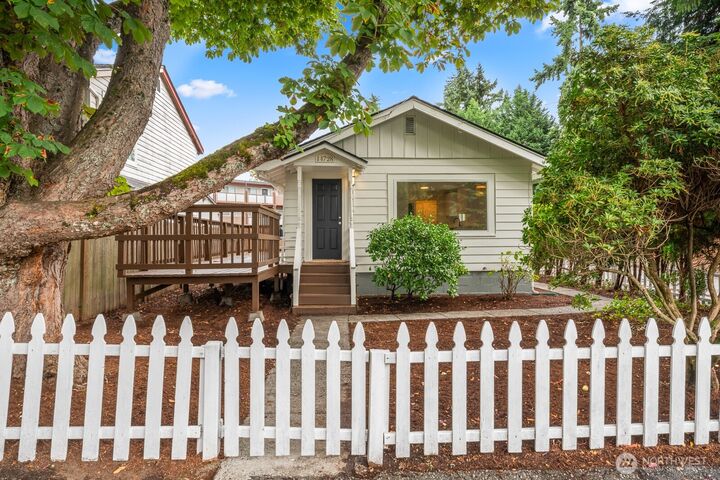14728  32nd Avenue NE  Shoreline WA 98155 photo