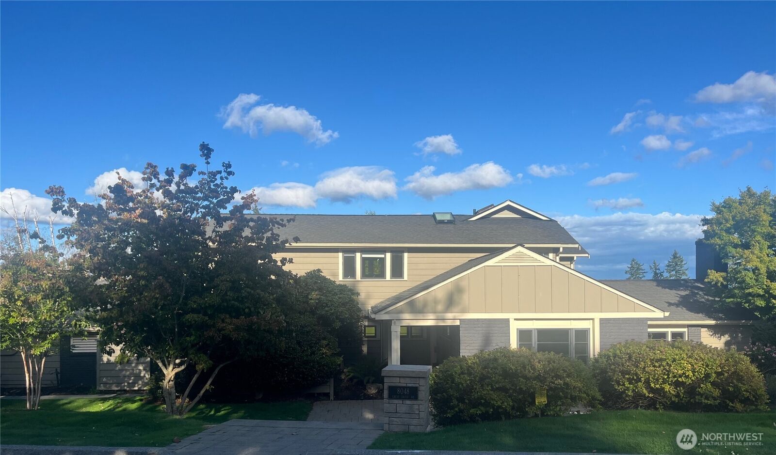 Property Photo: 8048 Crest Drive NE WA 98115