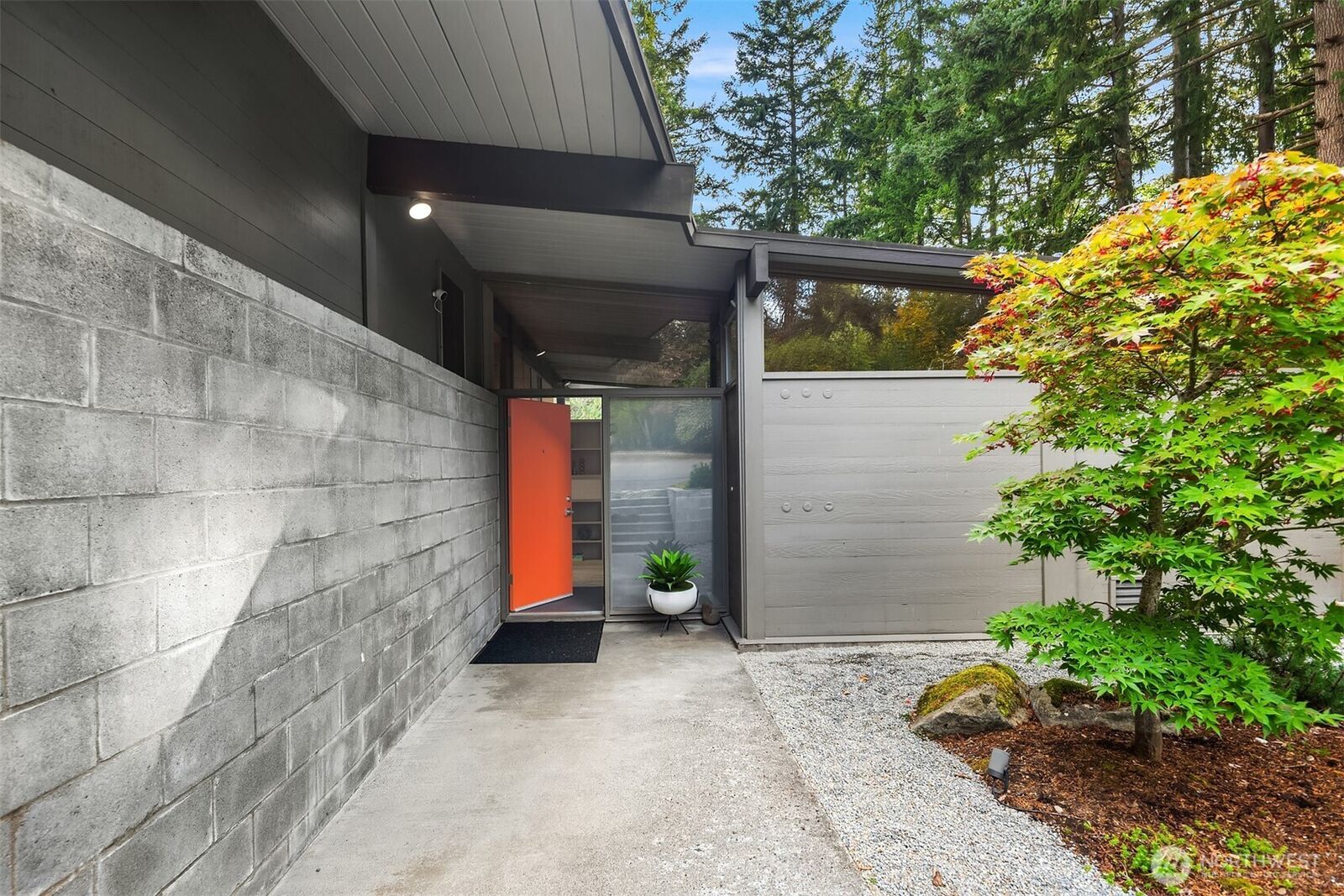 Property Photo:  14827 SE 55th Street  WA 98006 