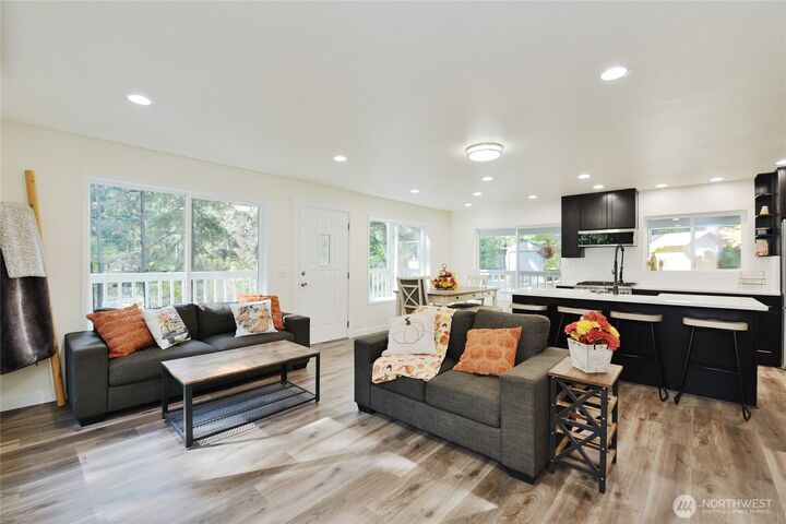 Property Photo: 30 Crawford Lane WA 98940