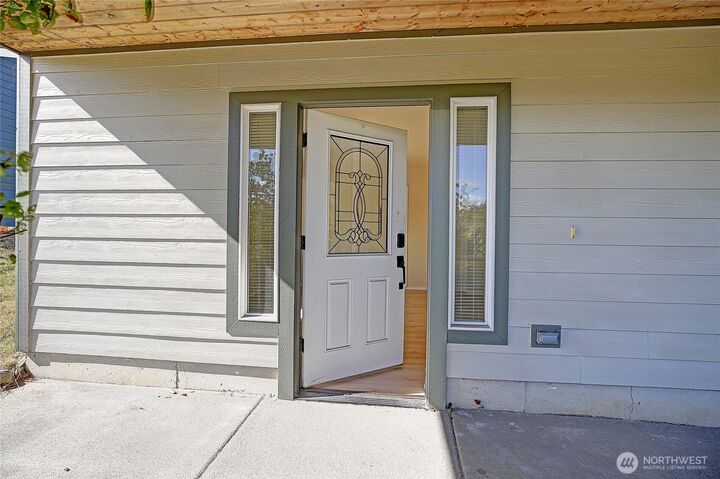 Property Photo:  2029  Baymont Drive  WA 98277 