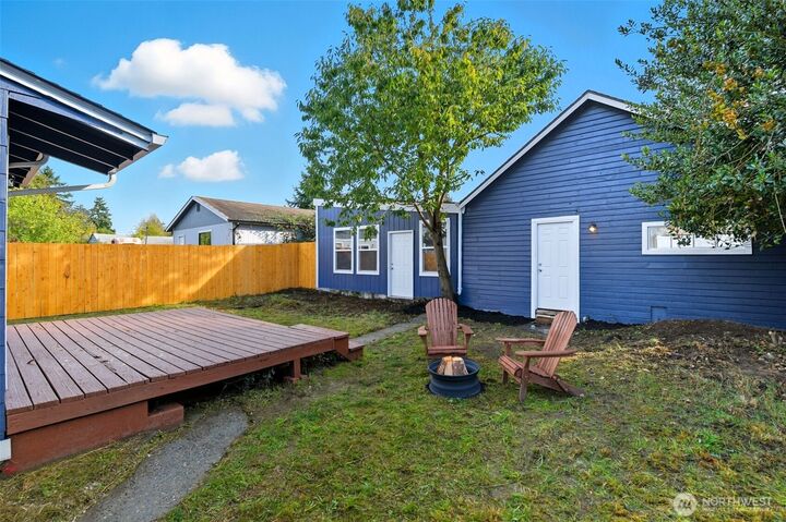 Property Photo:  808 E 46th Street  WA 98404 