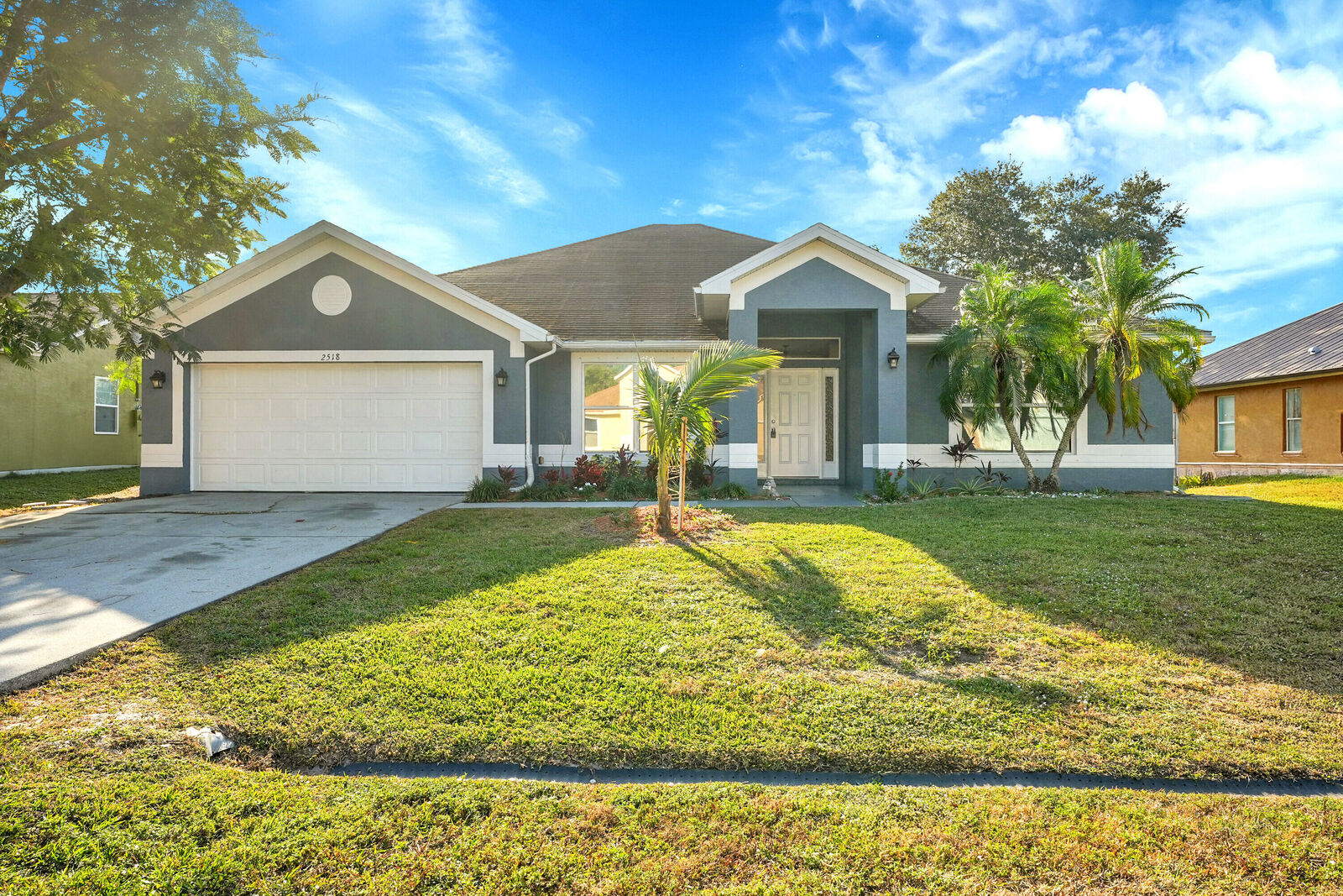 Property Photo:  2518 SW Cooper Lane  FL 34984 