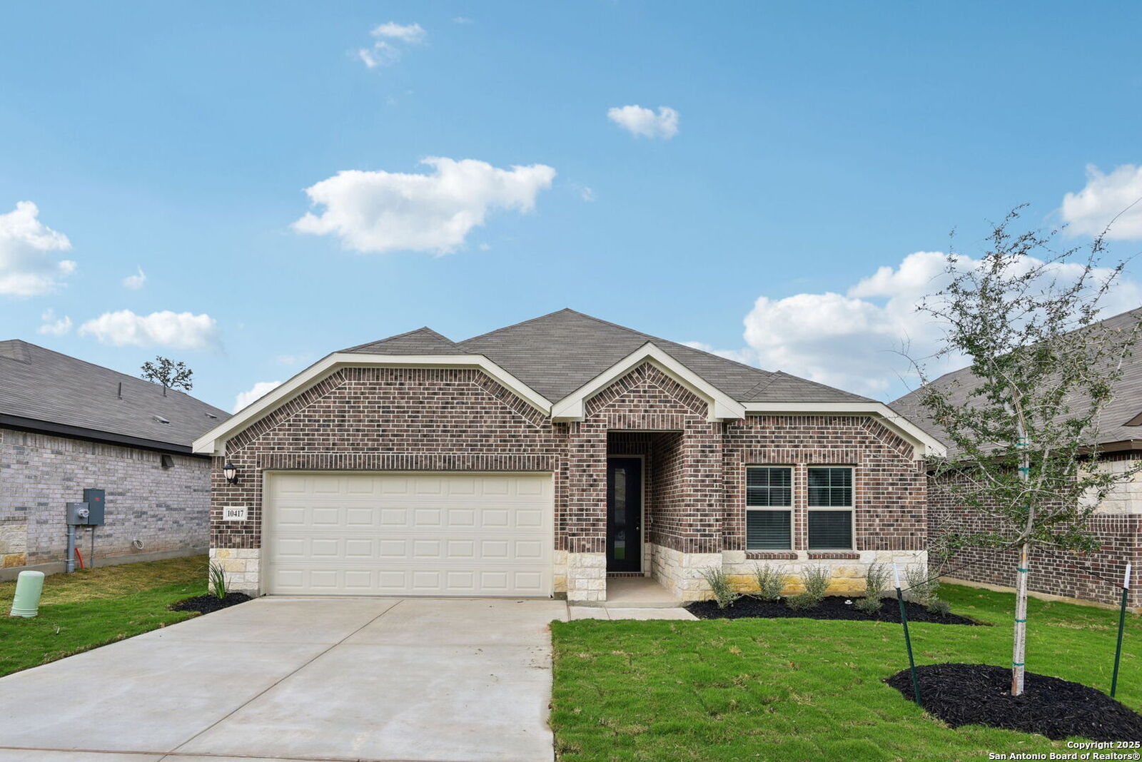 Property Photo:  10417 Bluefish Way  TX 78006 