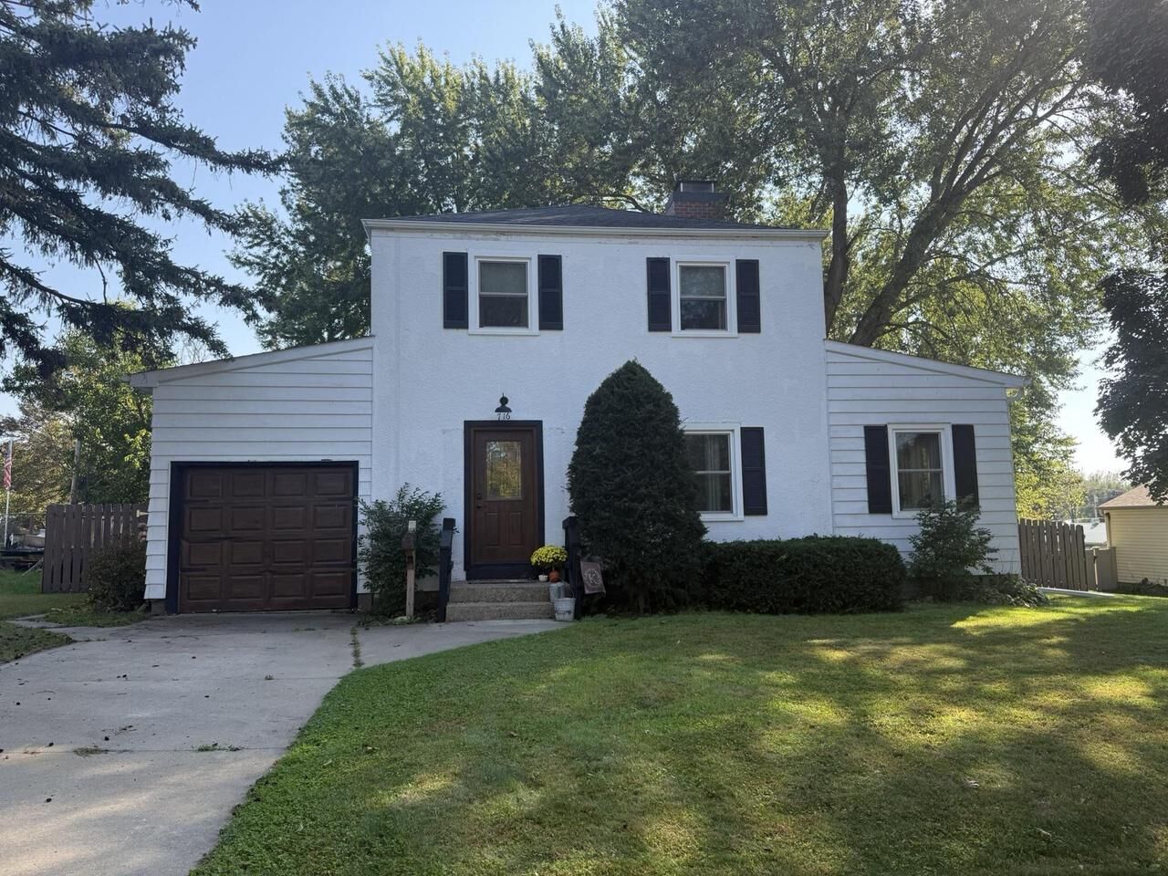 Property Photo:  716 Lake Street  WI 54660 