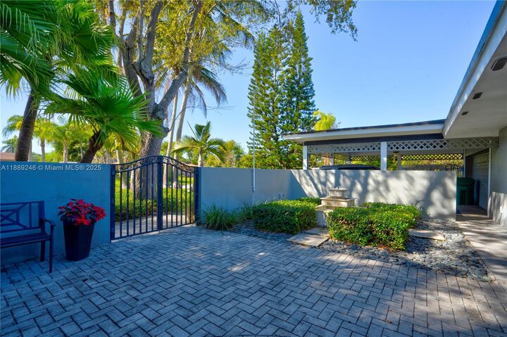 Property Photo: 10735 SW 134 Terrace FL 33176