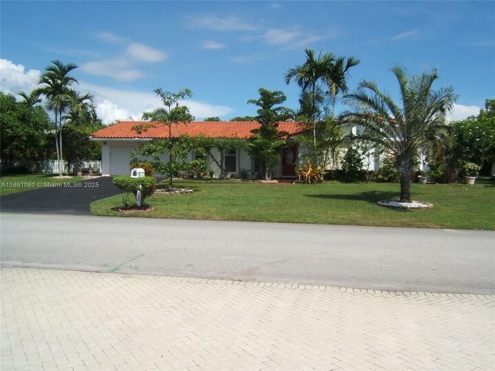 Property Photo: 9081 SW 140th St FL 33176