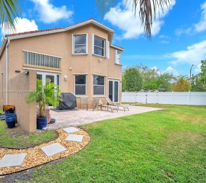 Property Photo: 399 NW 154th Ave FL 33028