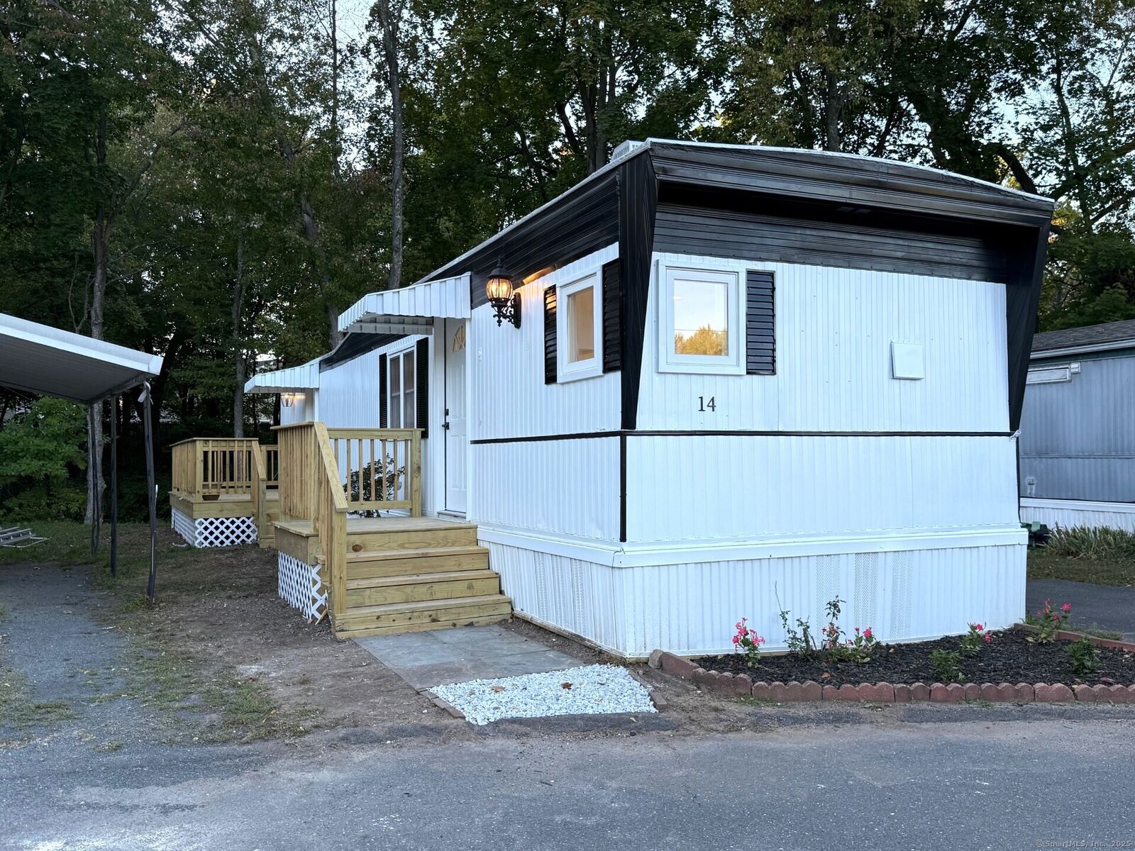 Property Photo:  482 Broad Street Trlr 14  CT 06010 