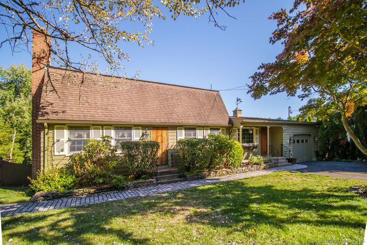 Property Photo:  63 Unionville Avenue  CT 06062