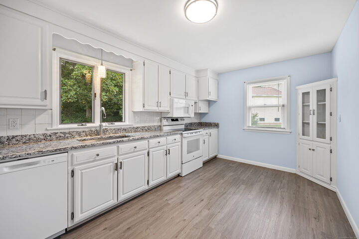 Property Photo:  1325 Avon Boulevard  CT 06410