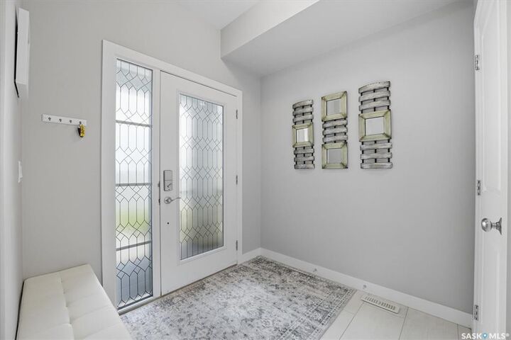 Property Photo: 242 Brighton Gate SK S7V 0R1