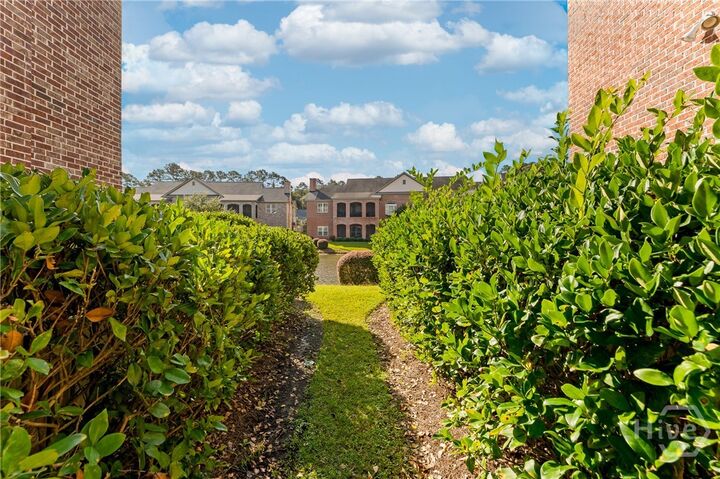 Property Photo: 1102 River Oaks Drive GA 31324