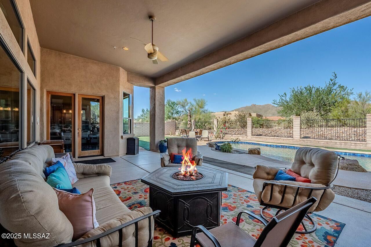 Property Photo:  13924 N Dog Leg Lane  AZ 85658 
